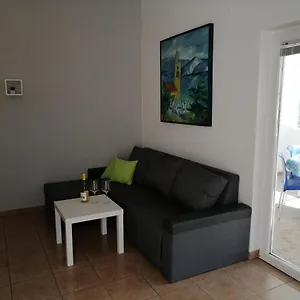 Mirjana Radovic , Baška Kroatien