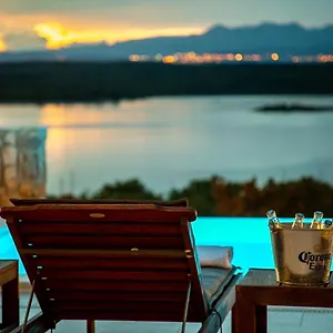 Luxury Allen With Pool , Klimno Kroatien